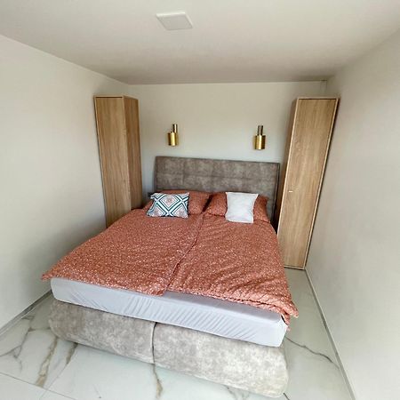 Luxury Apartments In Balatonalmadi, Almadi Lux Apartman III - Pure Gold Exteriör bild